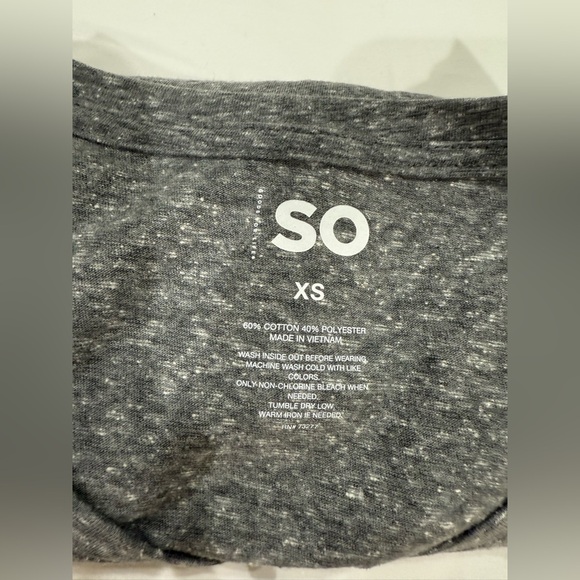 SO Kohl’s V-Neck Long Sleeve Shirt Dark Gray XS NWT Casual Soft Basic Cotton - Picture 6 of 10